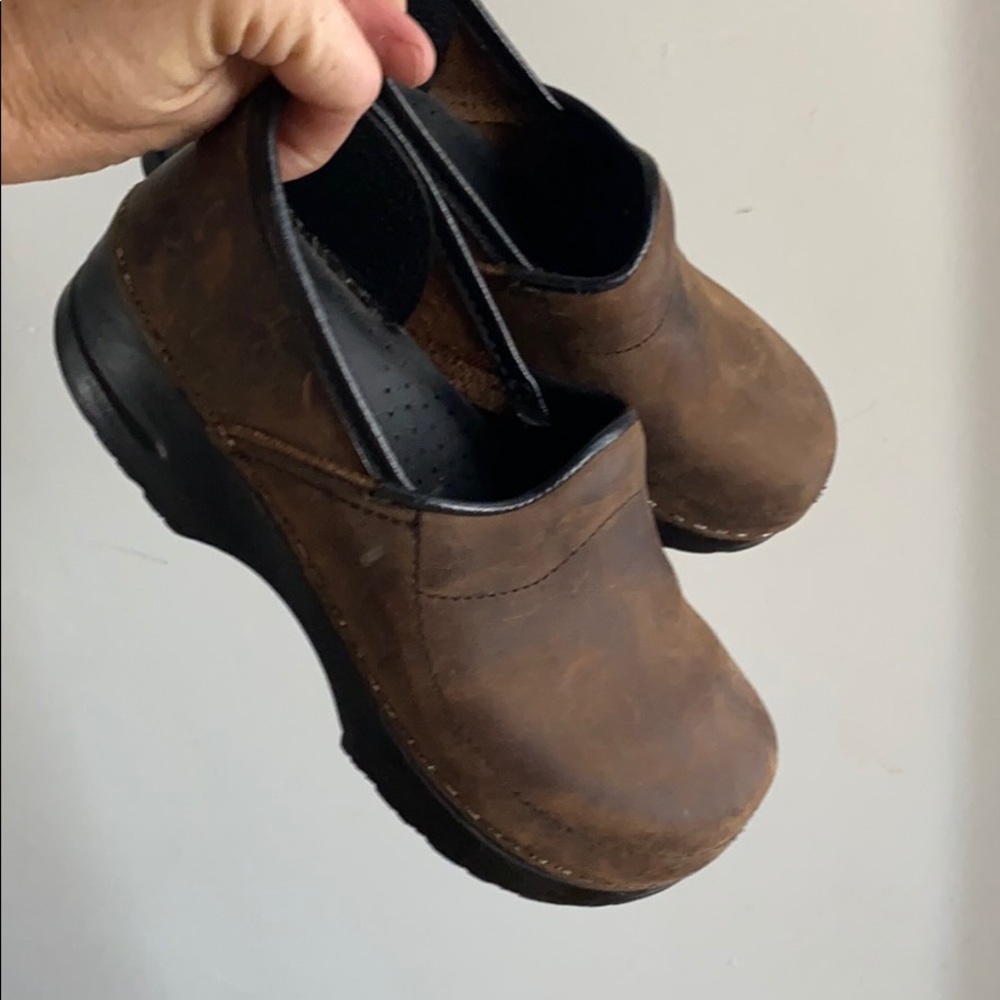 Sanita brown leather clogs kids US 2.5, EU 32/33